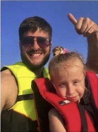 С ребёнком на воде